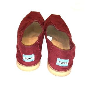 Velvet/suede Burgundy Toms